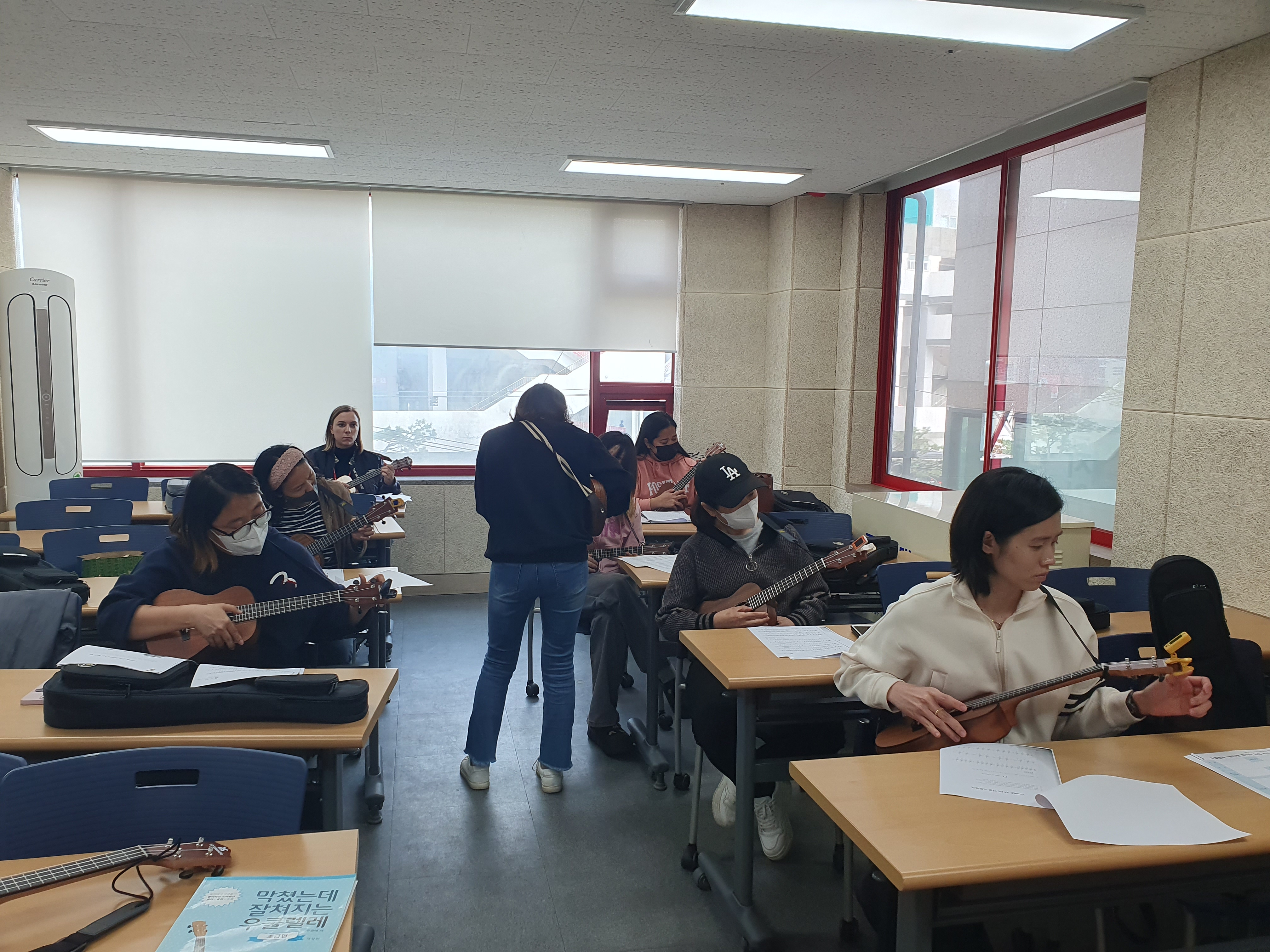 4월 18일  우쿨렐레 
