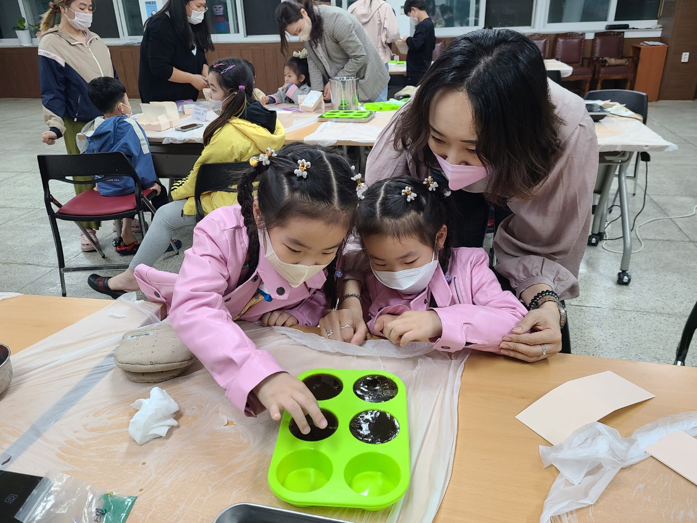 4월 가족사랑의 날 '친환경 비누 만들기'