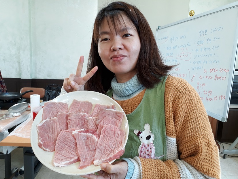 결혼이주여성 일자리 창출을 위한 한식조리사 자격증반 18, 19회기 운영