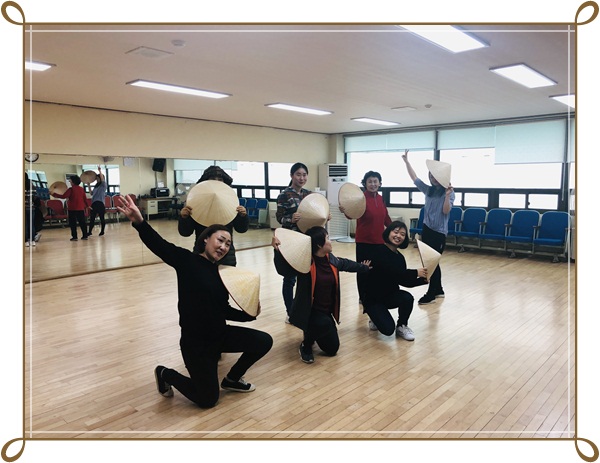 결혼이주여성 자조모임 동아리활동 진행
