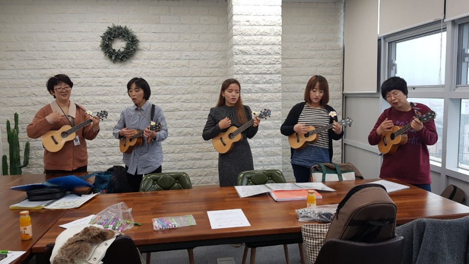 우쿨렐레 동아리모임 3월 활동 사진