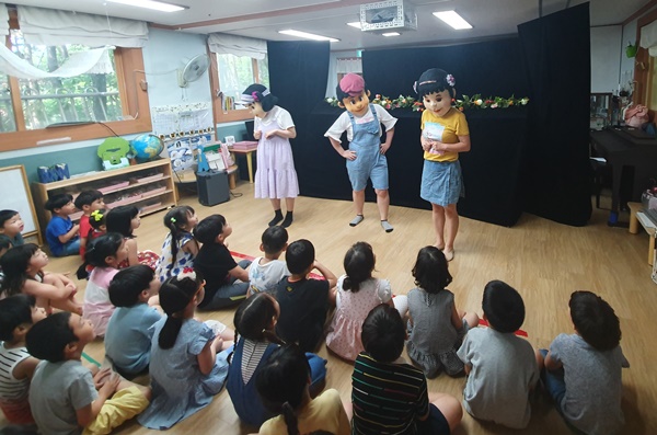 다문화 인식개선 인형극 관람_시립목감복지어린이집