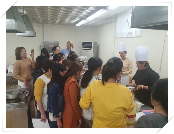 우리지역 시설 견학및 전통음식 체험 진행