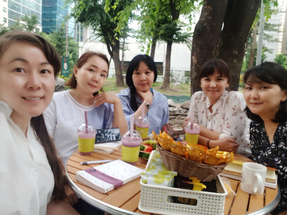 몽골 결혼이민자 자조모임 - 독서활동(2019.07.12.)