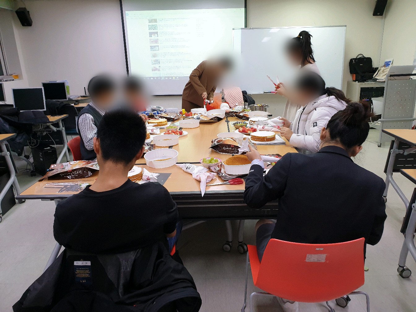 중도입국자녀 크리스마스 케이크 만들기 문화체험 