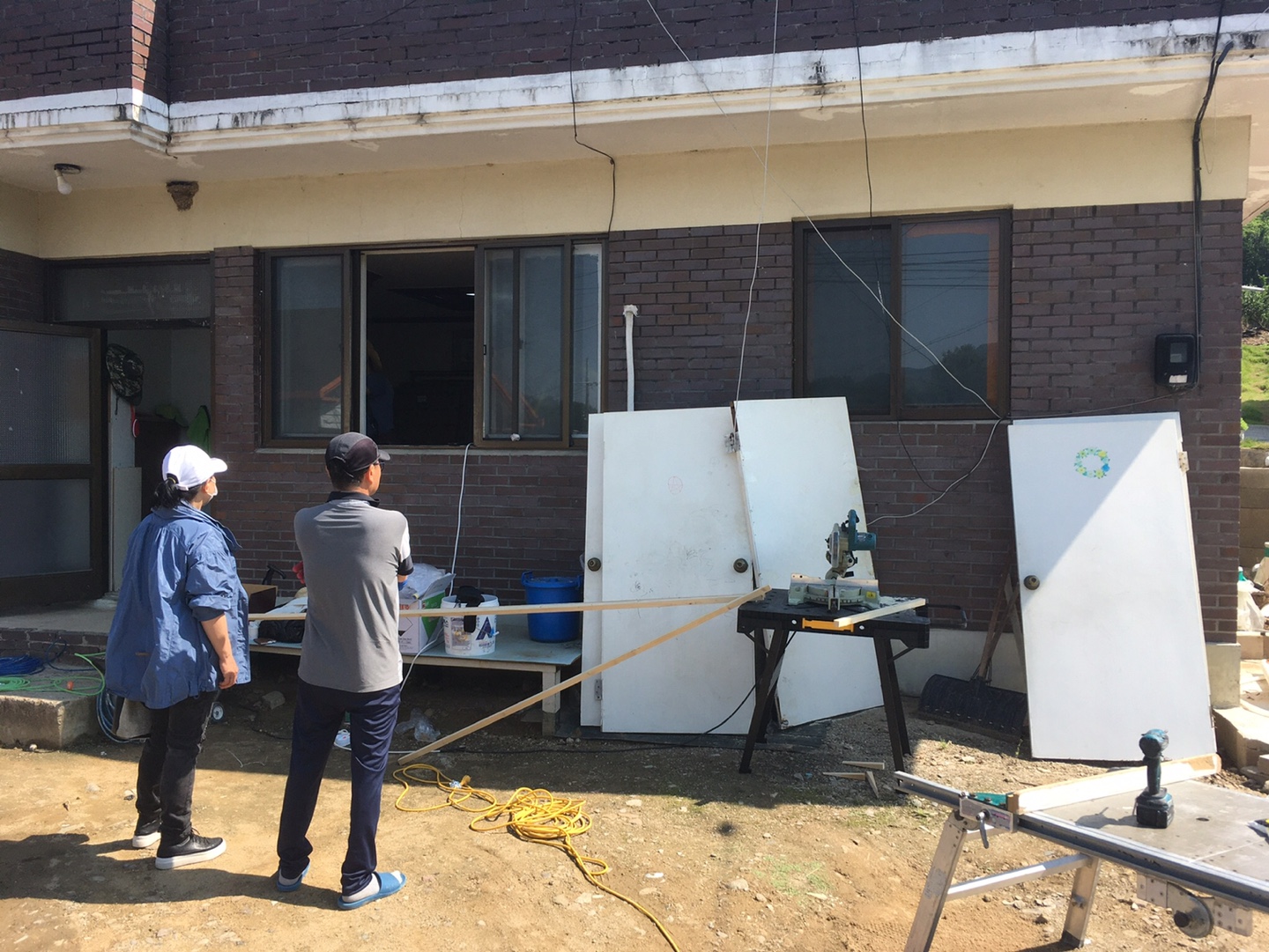 뉴-영동라이온스클럽 집수리 봉사