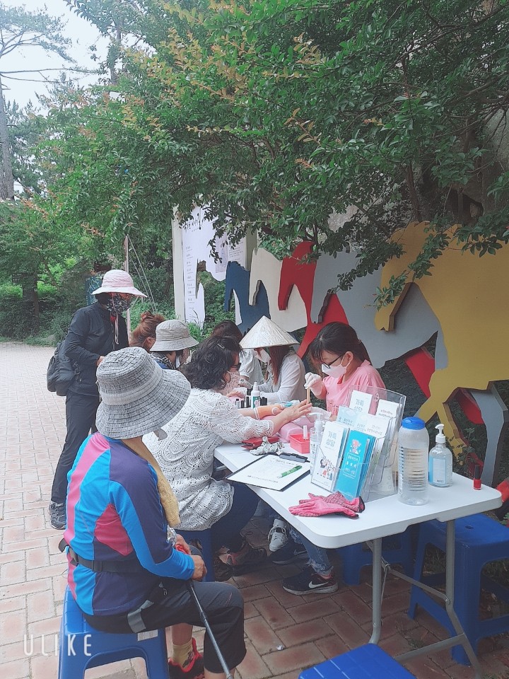 따뜻한 마음 봉사단 7월 네일아트 봉사