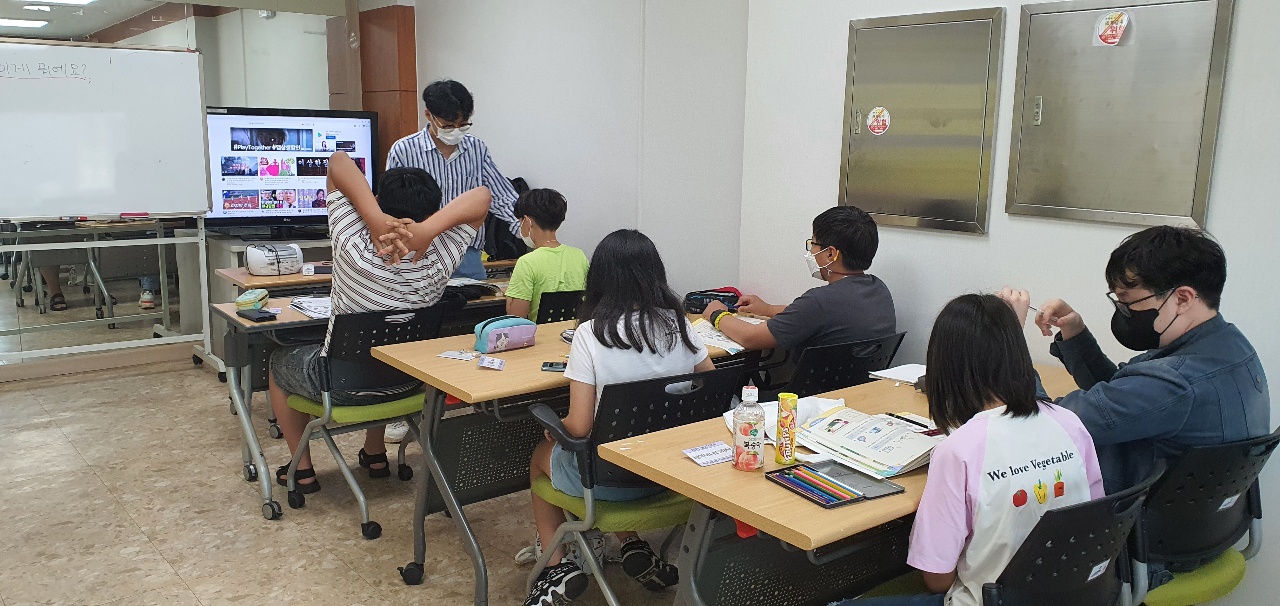 중도입국자녀와 외국인근로자 자녈를 위한 한국어교육 진행