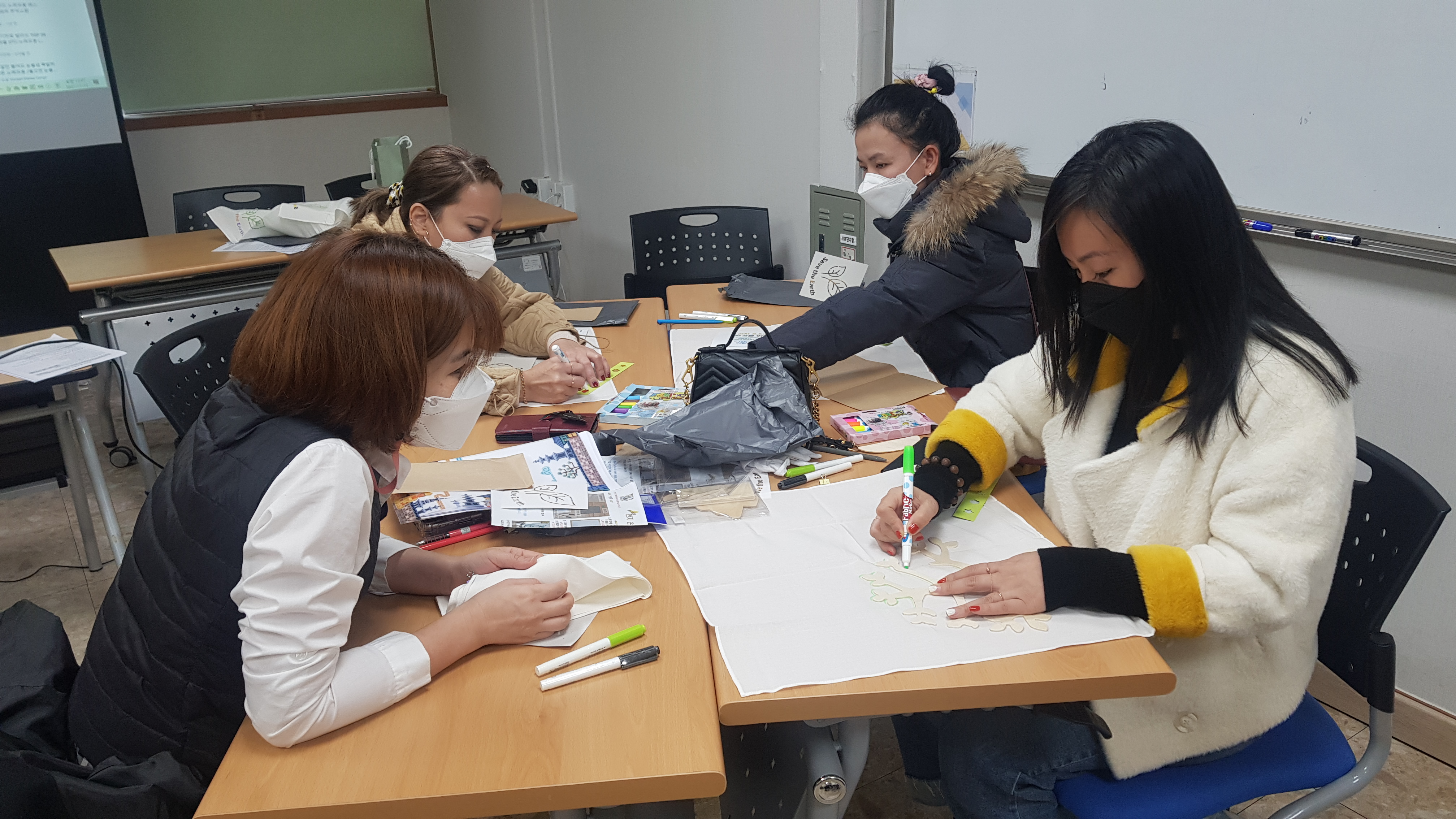 통번역자조모임 '담쟁이들' 평가회 진행했습니다