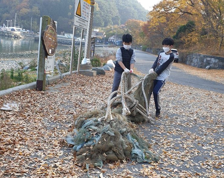 어울림가족봉사단 - 해양환경정화활동 실시