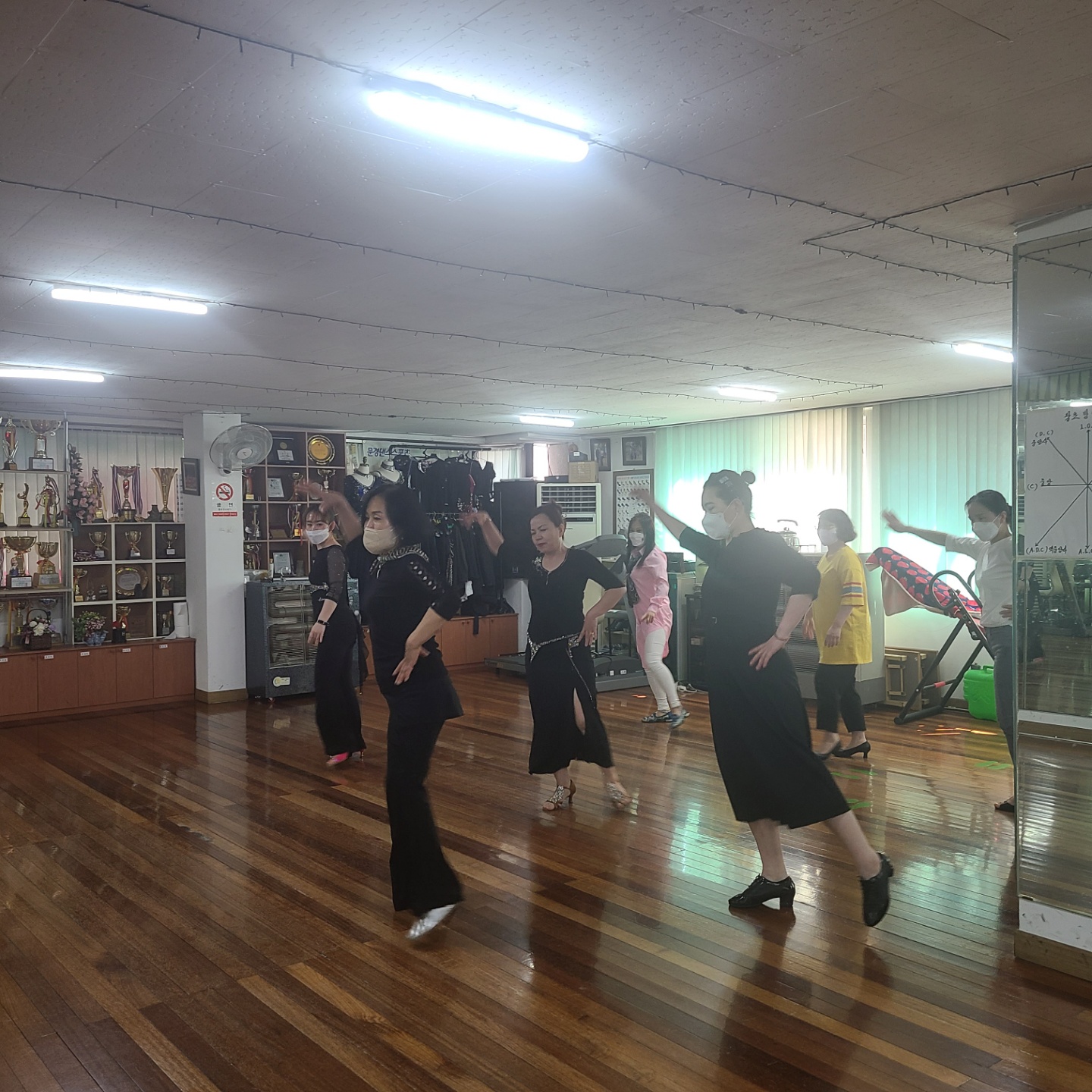 중국자조모임 다이어트댄스