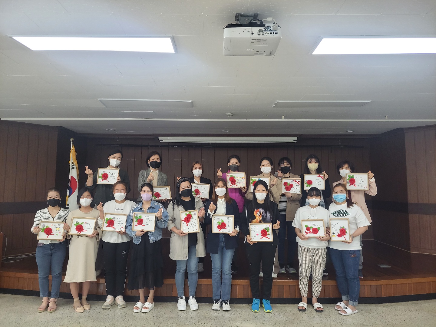 가정의 달 맞이 한국어교육 카네이션 만들기 