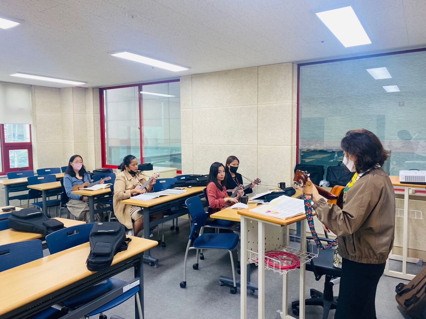 알로하 우쿨렐레 동아리 (우쿨렐레 악기 배우기 24회기)