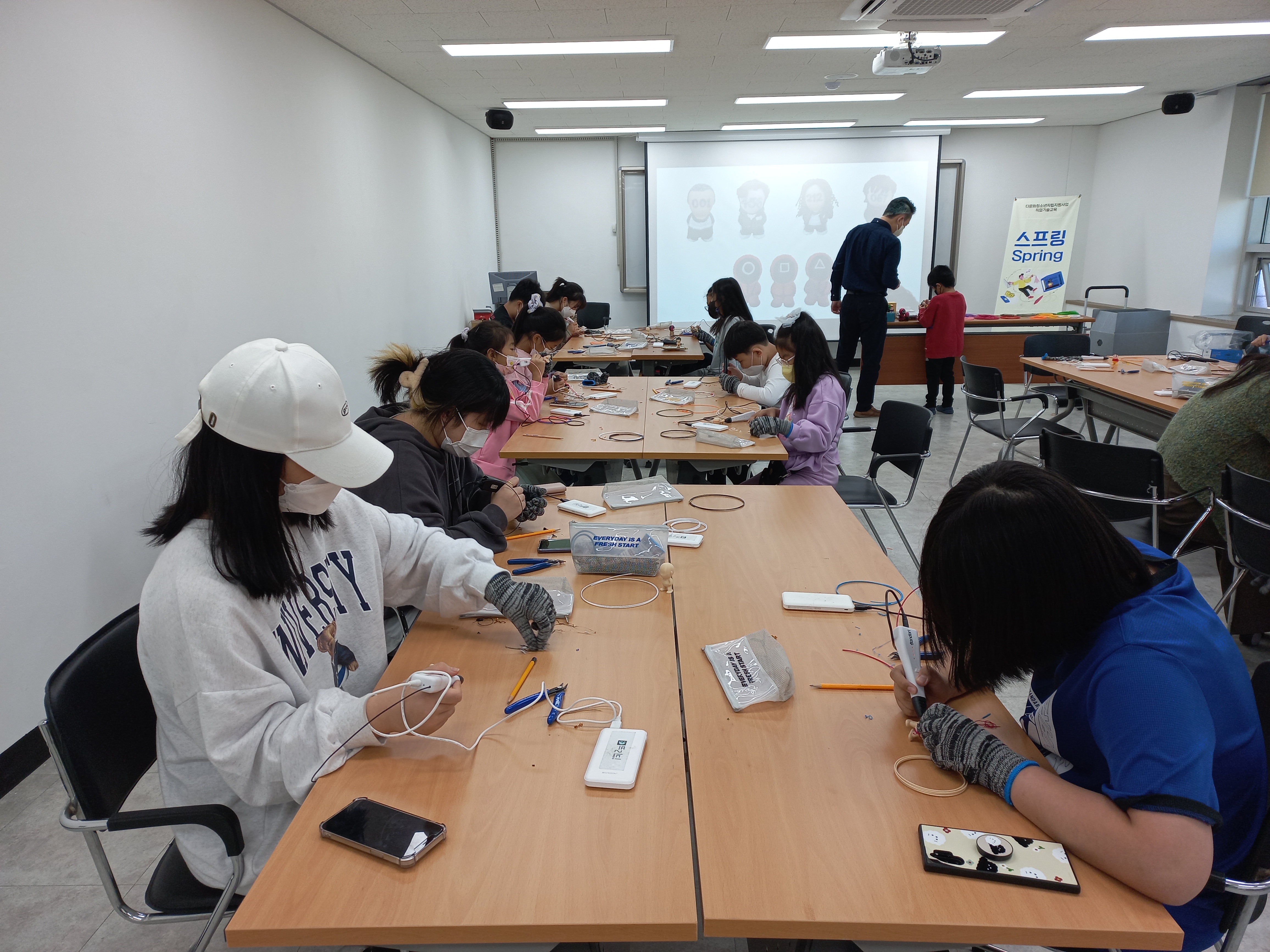 2022년 전주시다문화청소년자립지원 사업_직업기술교육 스프링Spring_3D펜 교육(10월 8일)