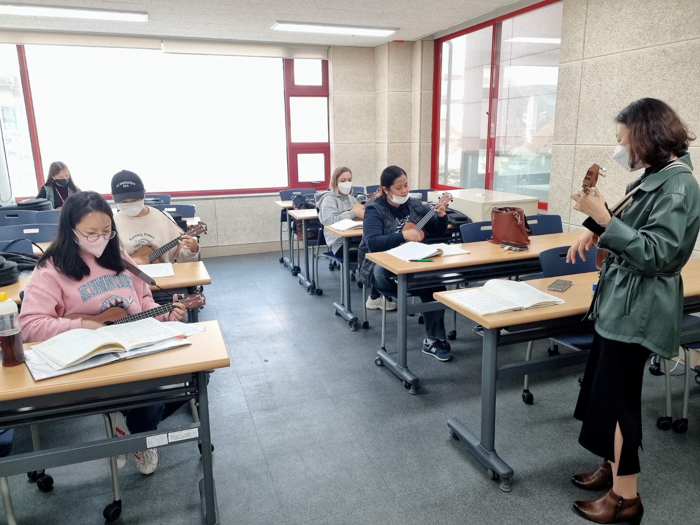 알로하 우쿨렐레 동아리 (우쿨렐레 악기 배우기 33회기)