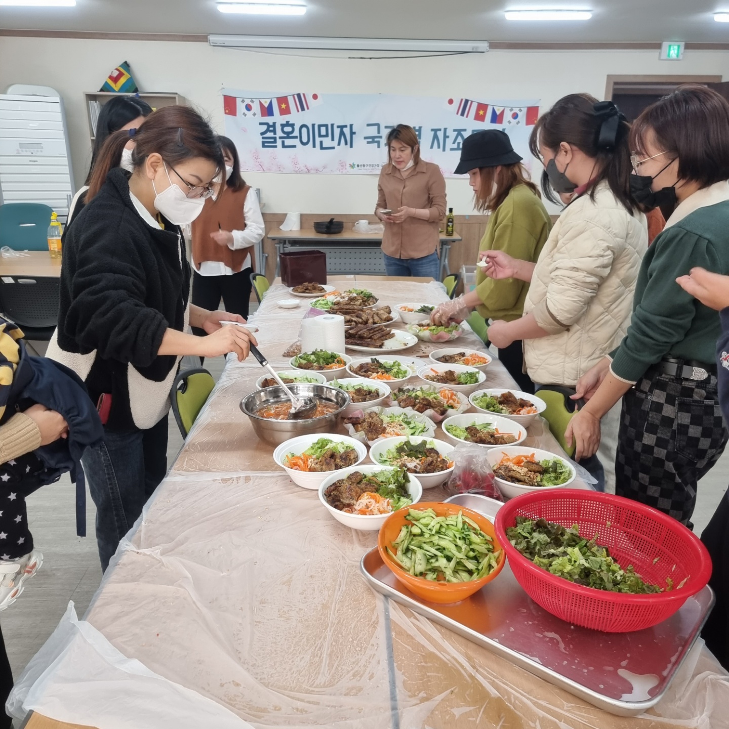 2022년 국가별(베트남,태국) 자조모임 11월 운영