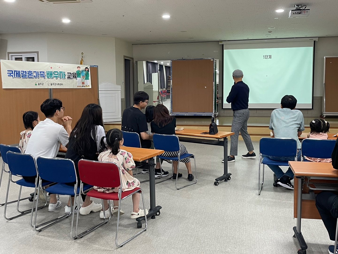 해당 이미지 내용은 아래 텍스트를 참고바랍니다.