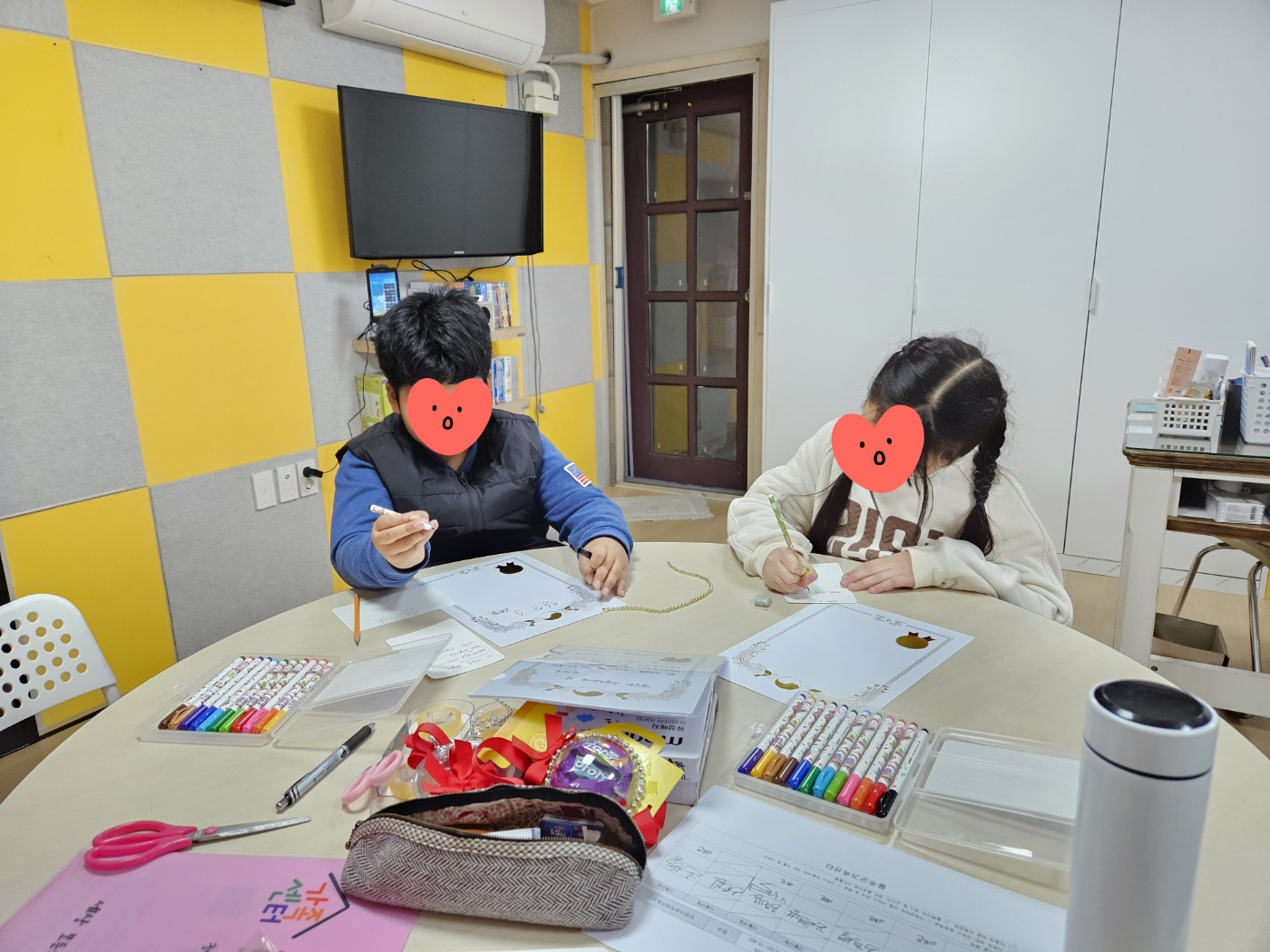 해당 이미지 내용은 아래 텍스트를 참고바랍니다.