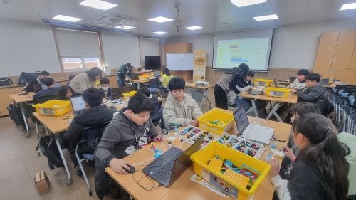 사회성발달 프로그램 ‘사회성 UP! AI와 함께 성장하기’ - 2회기 교육모습3