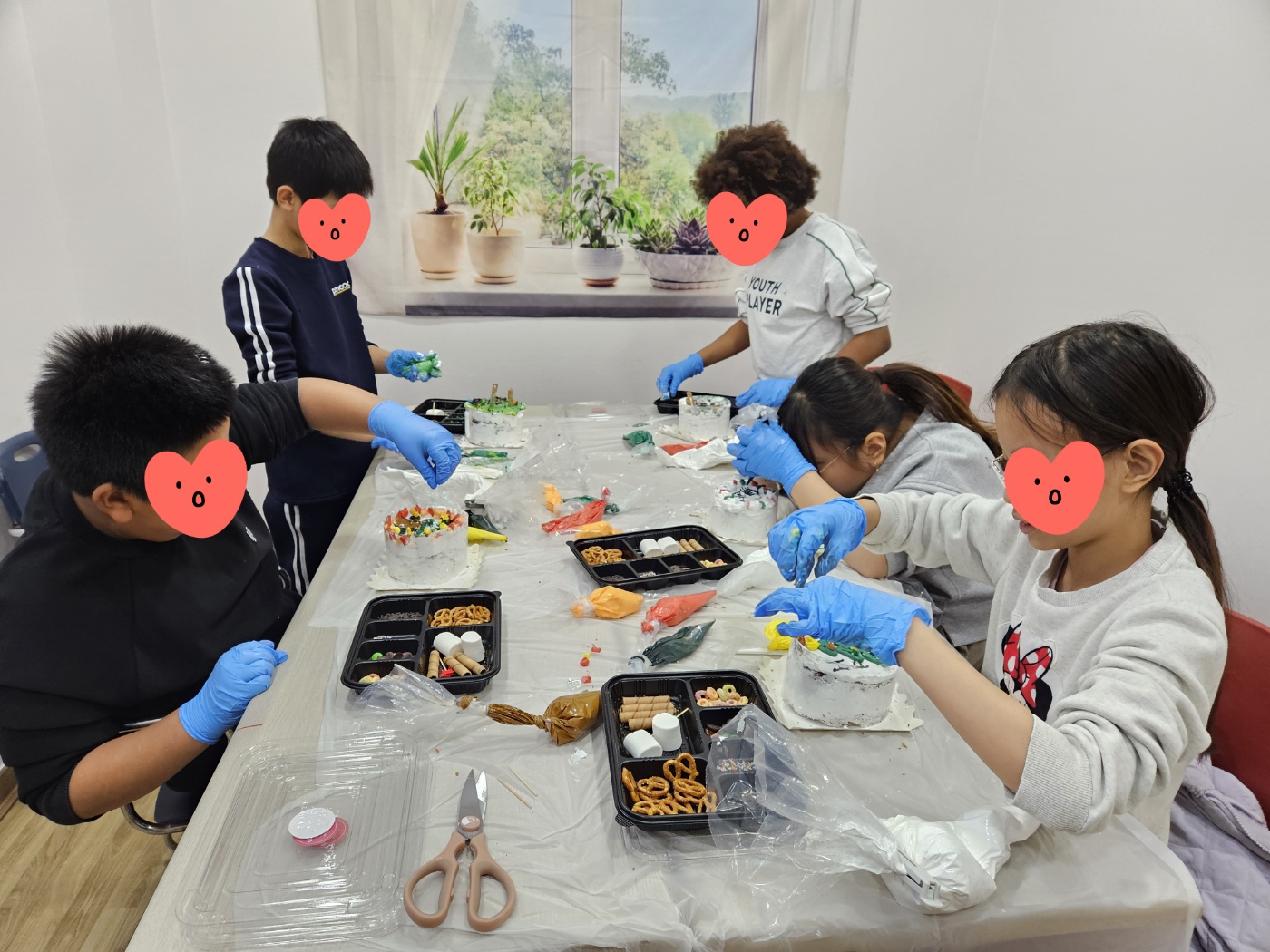 해당 이미지 내용은 아래 텍스트를 참고바랍니다.